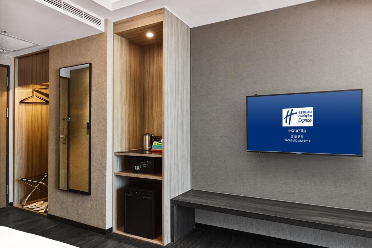 Holiday Inn Express Kaohsiung Love River, an IHG Hotel Exterior foto