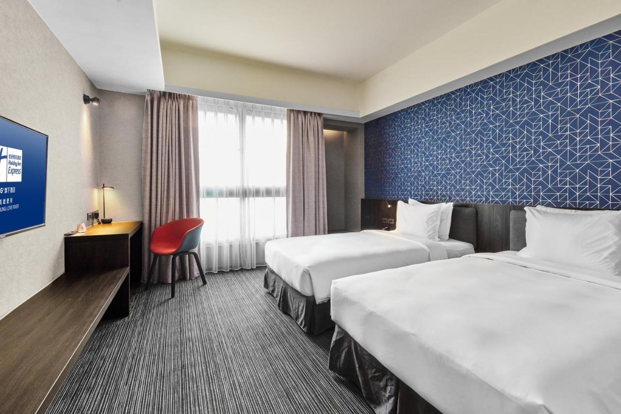 Holiday Inn Express Kaohsiung Love River, an IHG Hotel Exterior foto