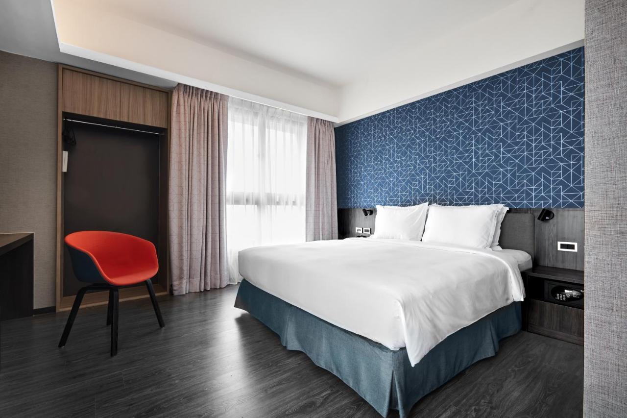 Holiday Inn Express Kaohsiung Love River, an IHG Hotel Exterior foto