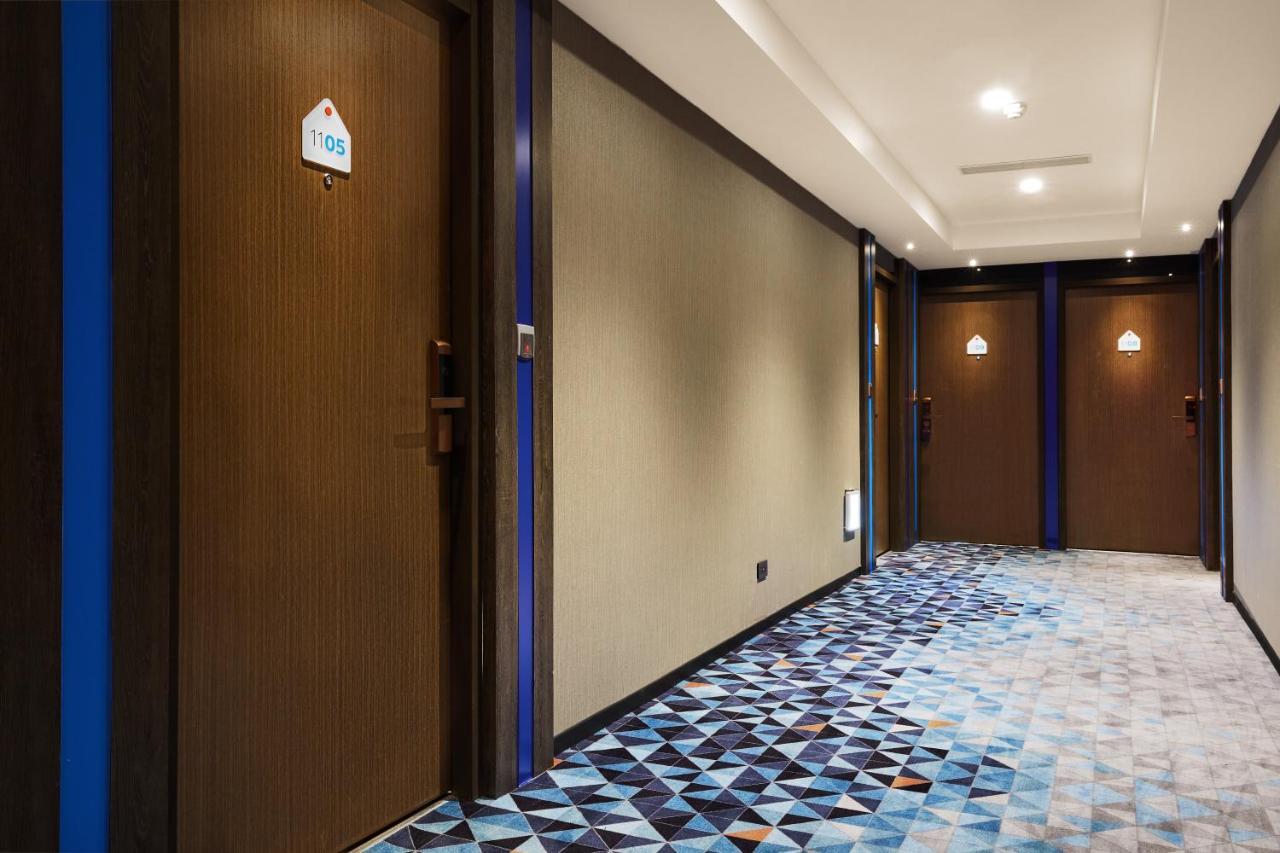 Holiday Inn Express Kaohsiung Love River, an IHG Hotel Exterior foto